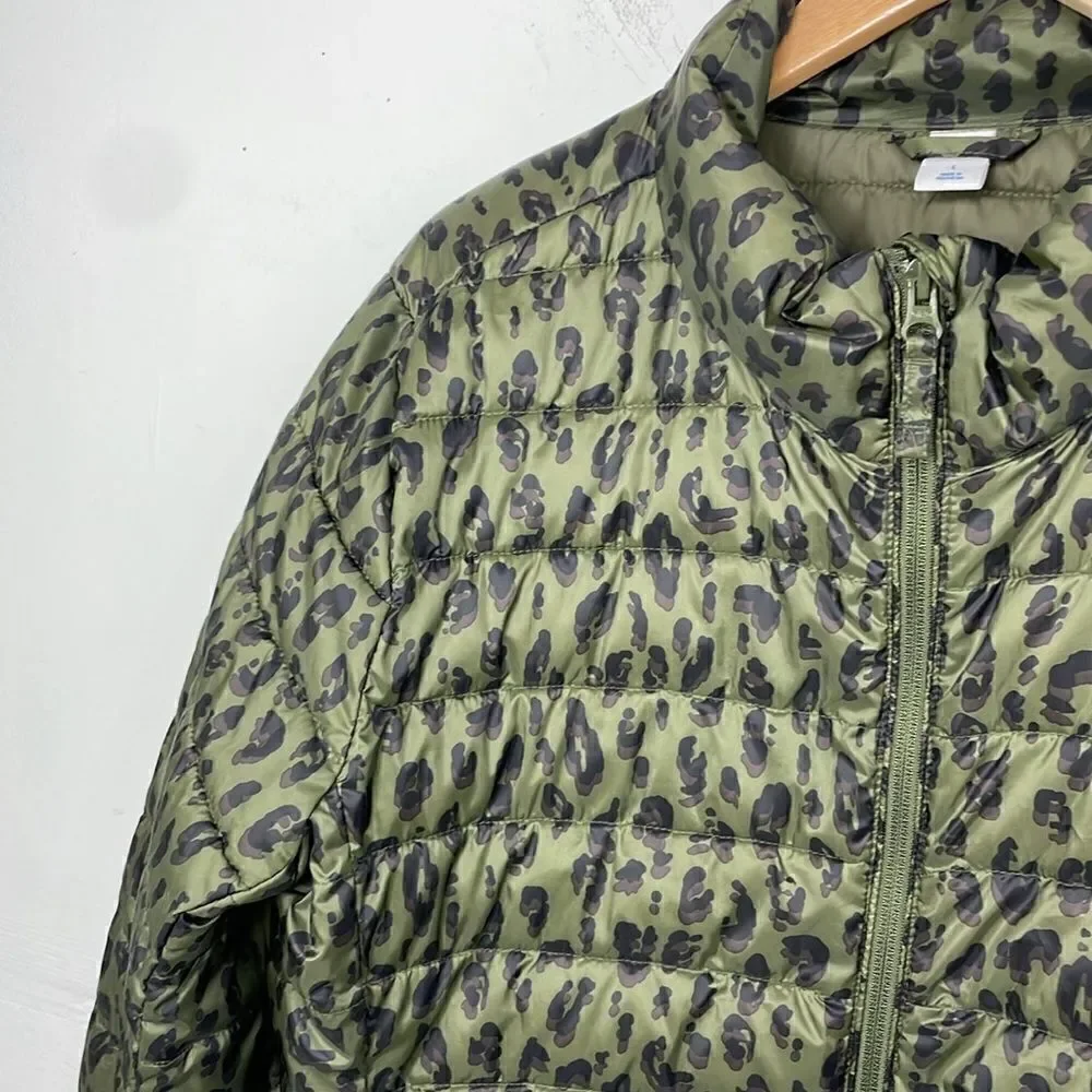 Old Navy Go-H20 Water-Resistant Narrow-Channel Puffer Jacket size Large